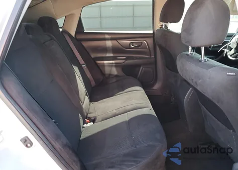 2015 Nissan Altima 2.5 z USA, uszkodzony, nr VIN 1N4AL3AP3FC435293